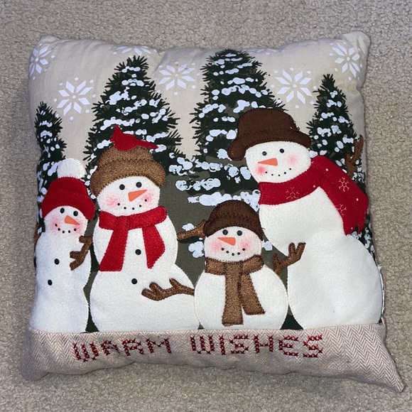 2 St. Nicholas Square Snowman Family Throw Pillows- Bundle your likes for a deal - Picture 2 of 5
